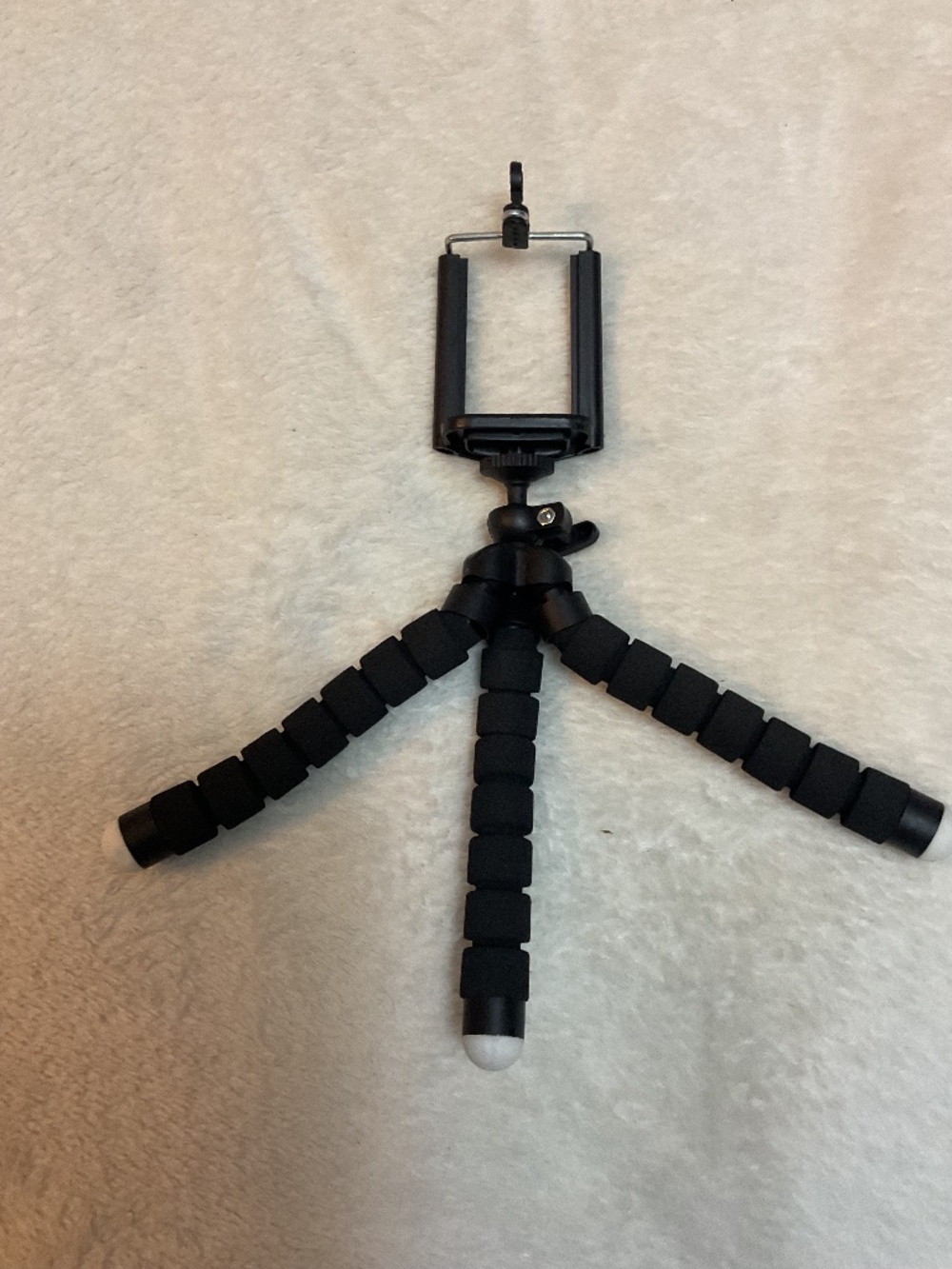 Flexible Octopus Mini Tripod - Wrapable Smartphone Camera Stand